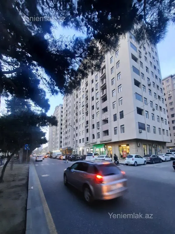 Satılır 3 otaqlı yeni tikili 105 m²
