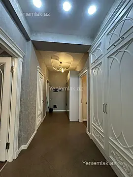 Satılır 3 otaqlı yeni tikili 105 m²