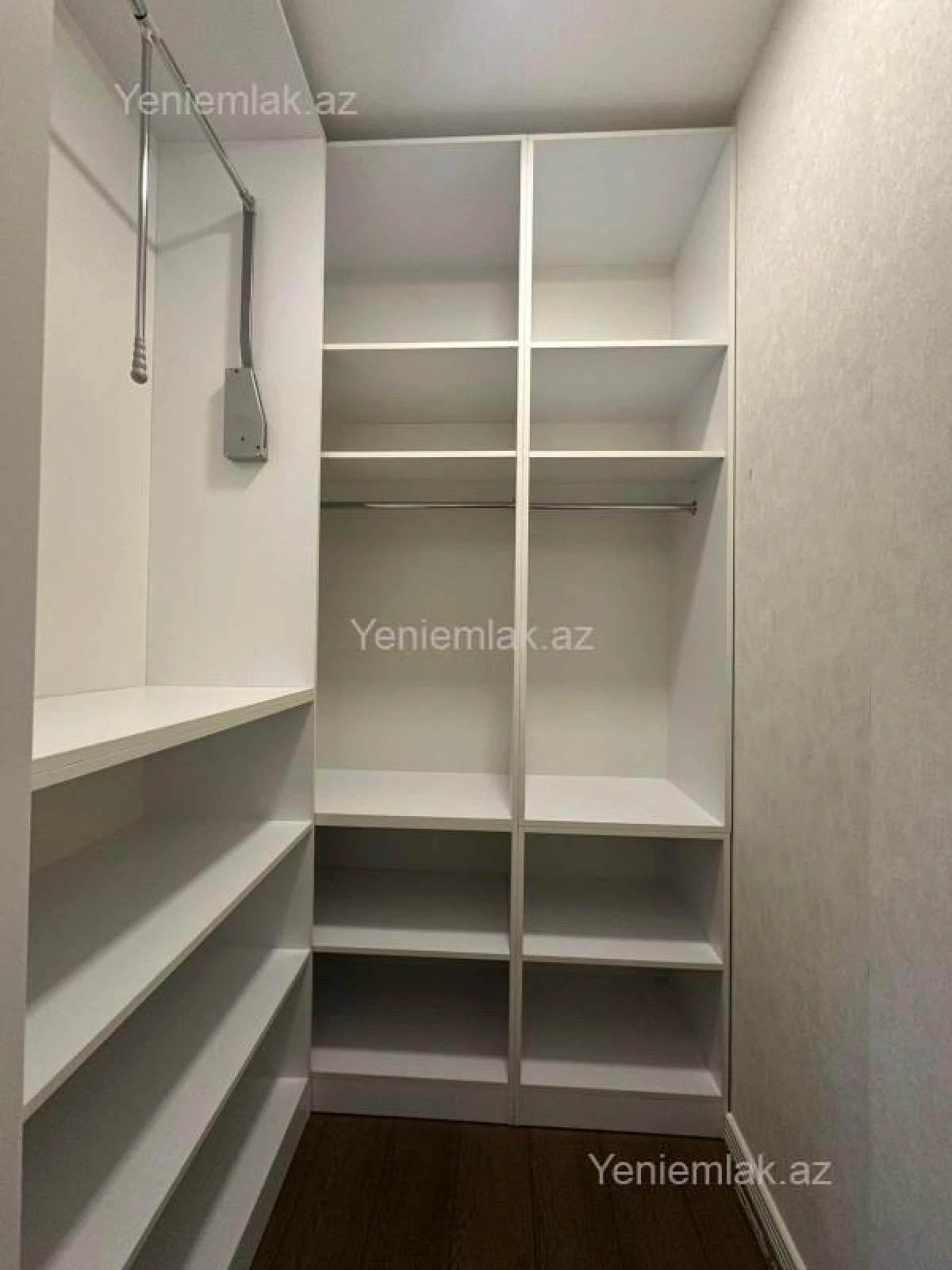 Satılır 3 otaqlı yeni tikili 105 m²