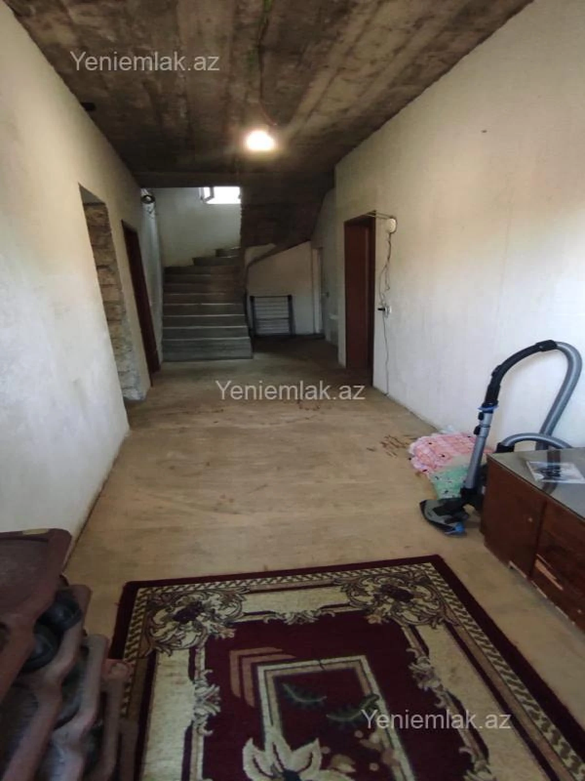 Satılır 6 otaqlı həyət evi 200 m²