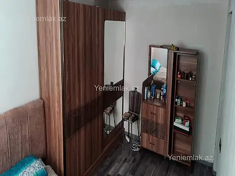 Satılır 6 otaqlı həyət evi 200 m²