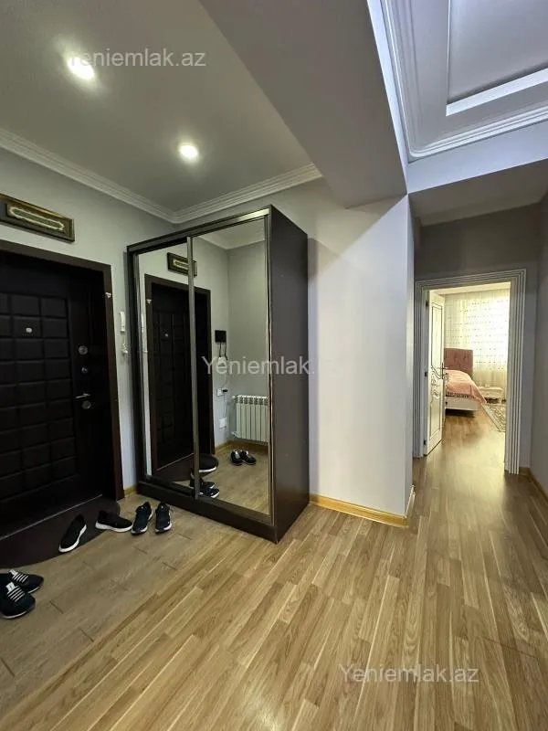 Satılır 3 otaqlı yeni tikili 94 m²