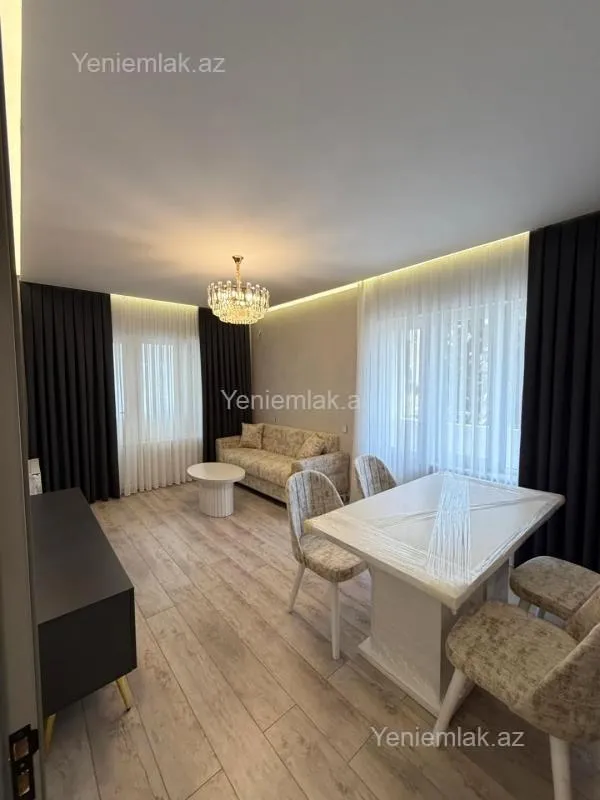 Satılır 3 otaqlı köhnə tikili 80 m²