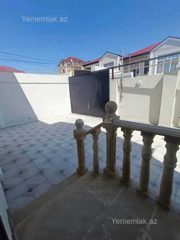 Satılır 4 otaqlı həyət evi 115 m²