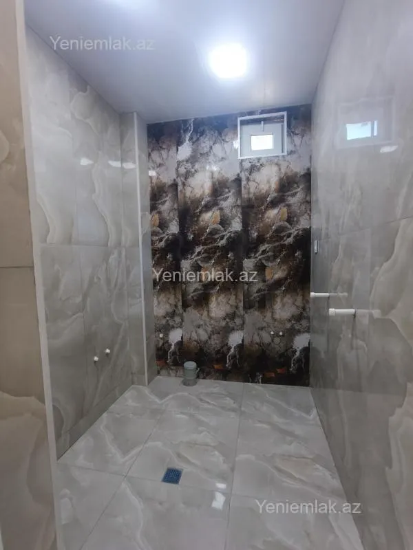 Satılır 4 otaqlı həyət evi 115 m²