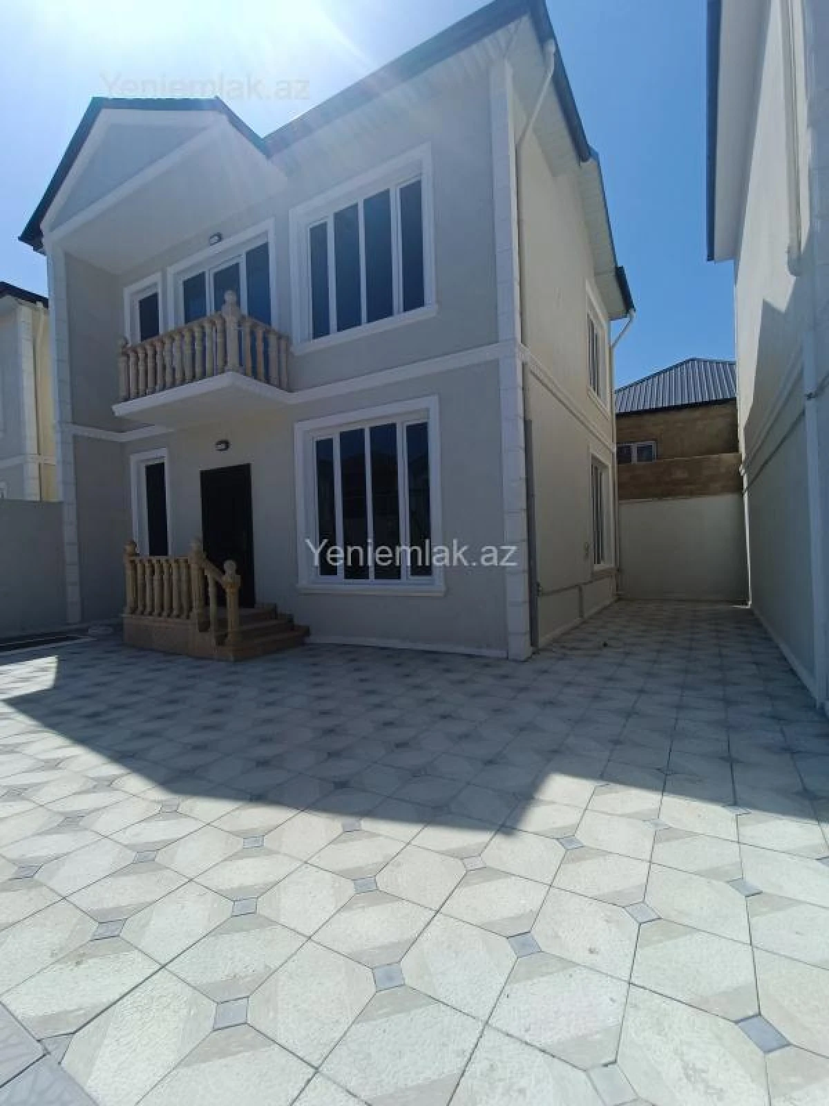 Satılır 4 otaqlı həyət evi 115 m²