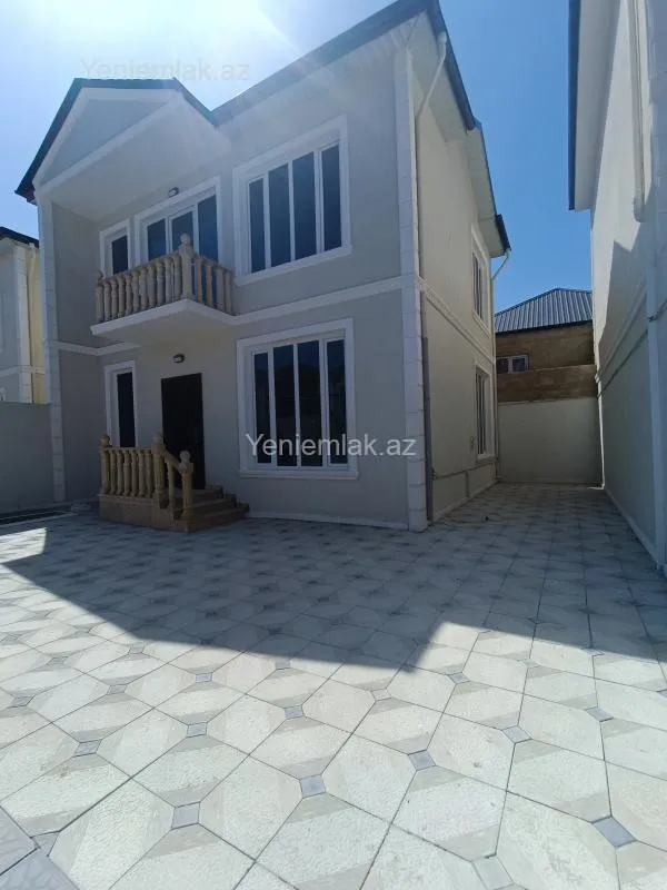 Satılır 4 otaqlı həyət evi 115 m²