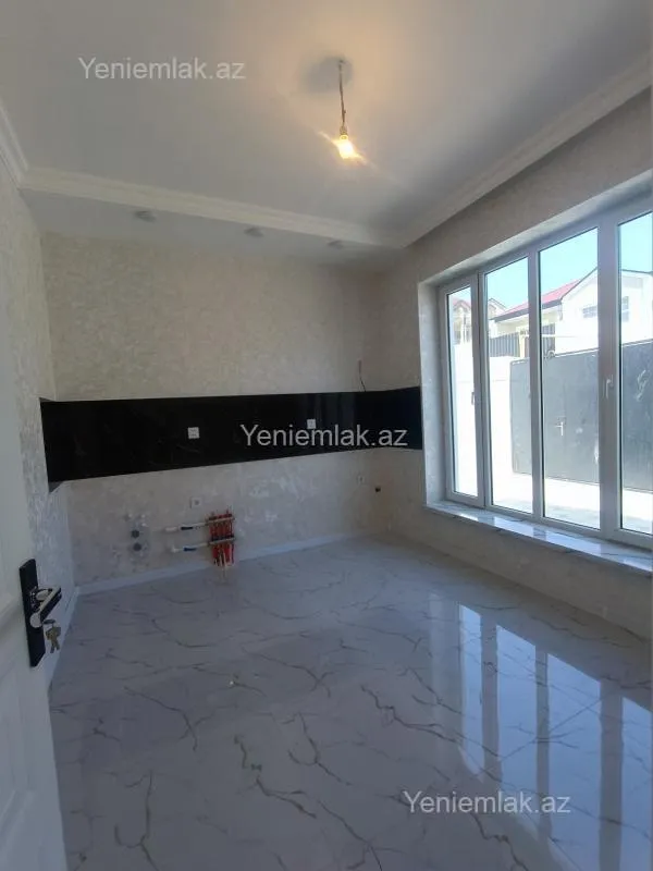 Satılır 4 otaqlı həyət evi 115 m²