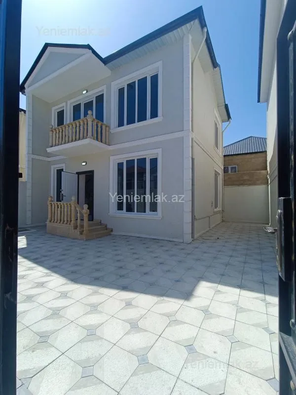 Satılır 4 otaqlı həyət evi 115 m²