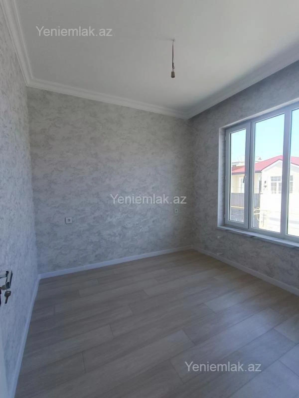 Satılır 4 otaqlı həyət evi 115 m²