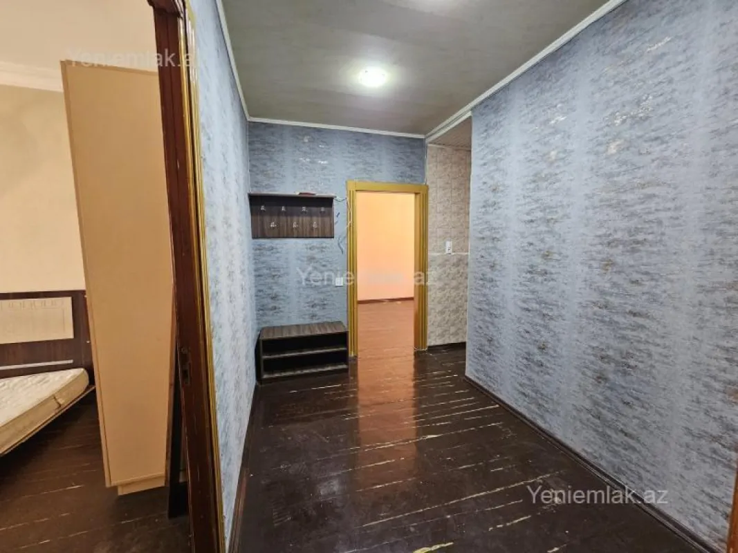 Satılır 3 otaqlı köhnə tikili 75 m²