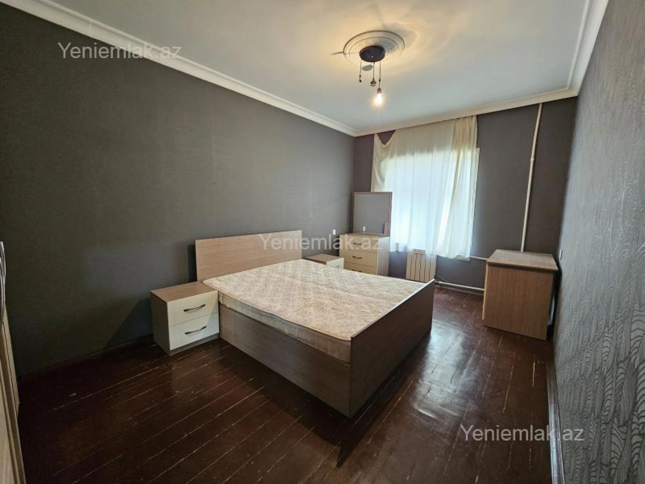 Satılır 3 otaqlı köhnə tikili 75 m²