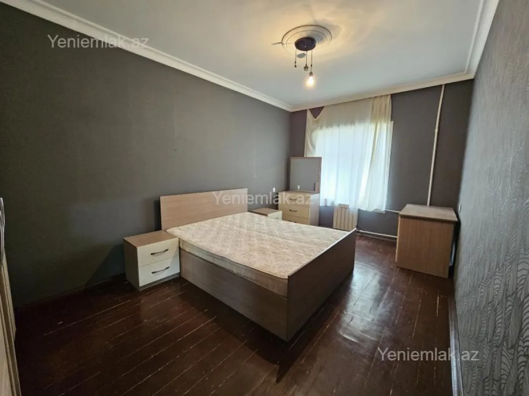 Satılır 3 otaqlı köhnə tikili 75 m²