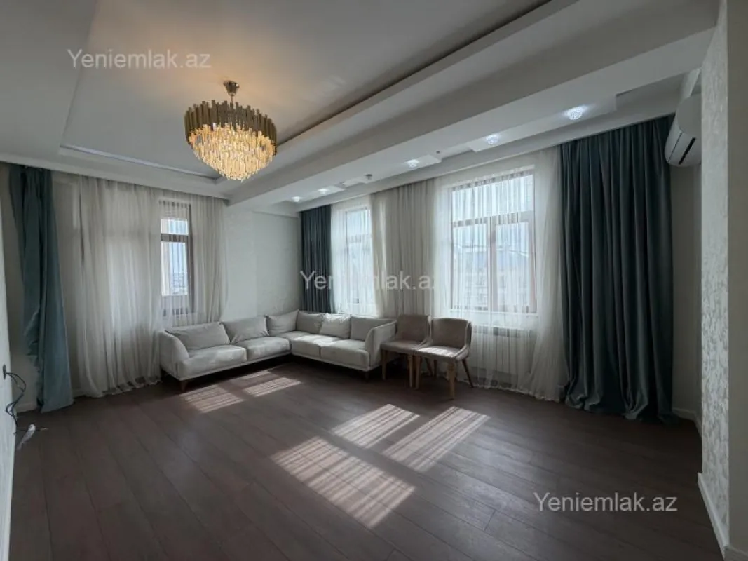 Satılır 3 otaqlı yeni tikili 105 m²