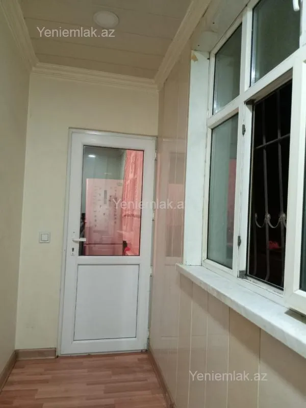 Satılır 2 otaqlı köhnə tikili 54 m²