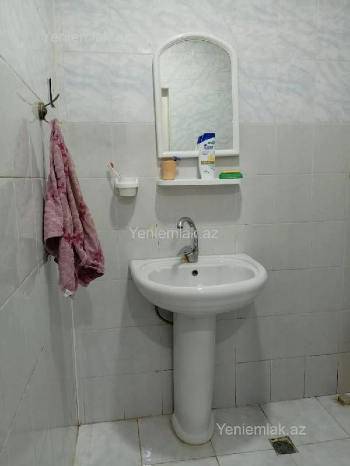 Satılır 2 otaqlı köhnə tikili 54 m²