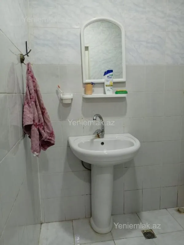 Satılır 2 otaqlı köhnə tikili 54 m²