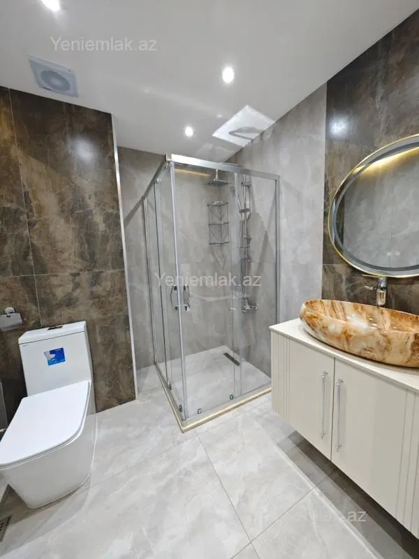 Satılır 4 otaqlı köhnə tikili 100 m²