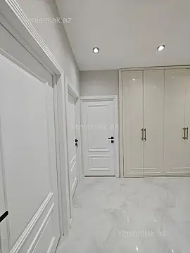 Satılır 4 otaqlı köhnə tikili 100 m²