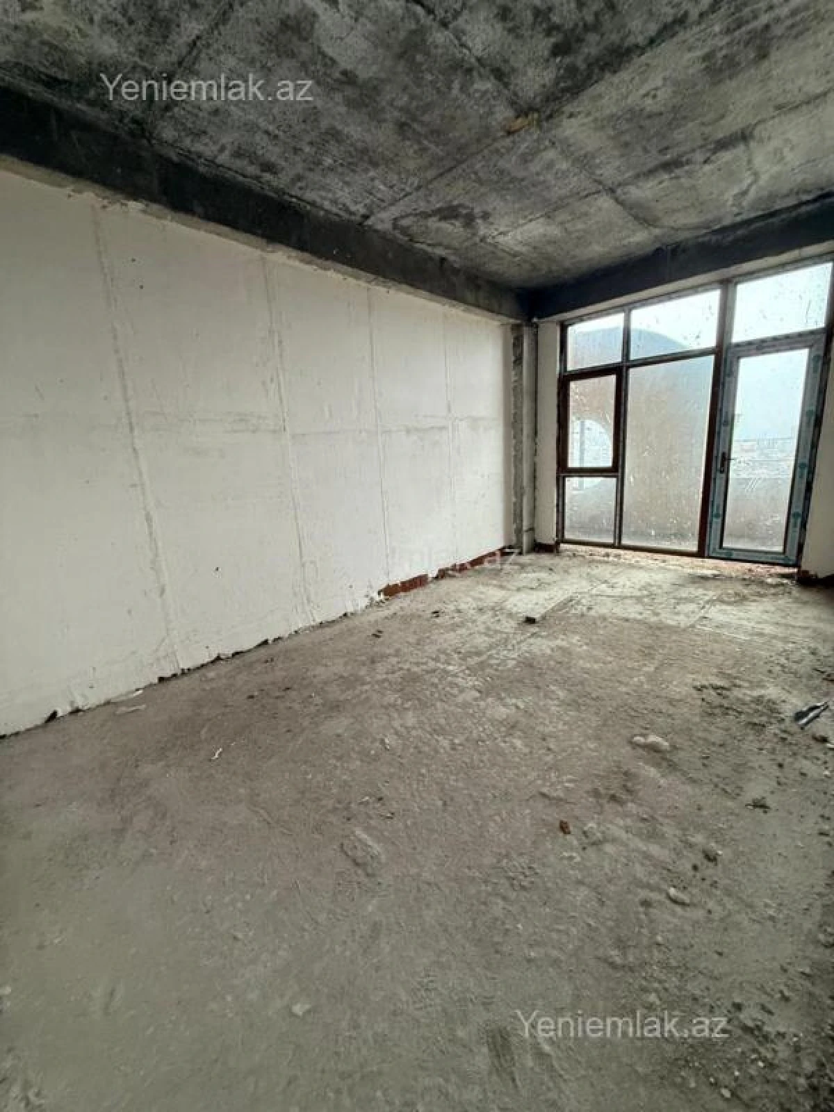 Satılır 3 otaqlı yeni tikili 115 m²