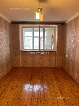 Satılır 2 otaqlı köhnə tikili 55 m²