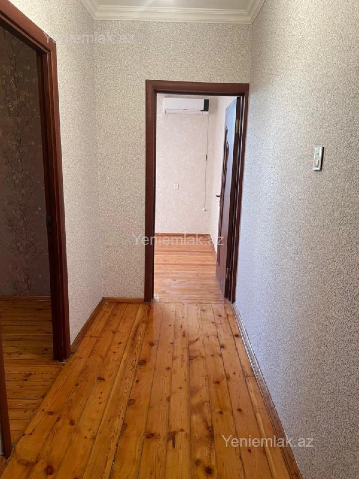 Satılır 2 otaqlı köhnə tikili 55 m²