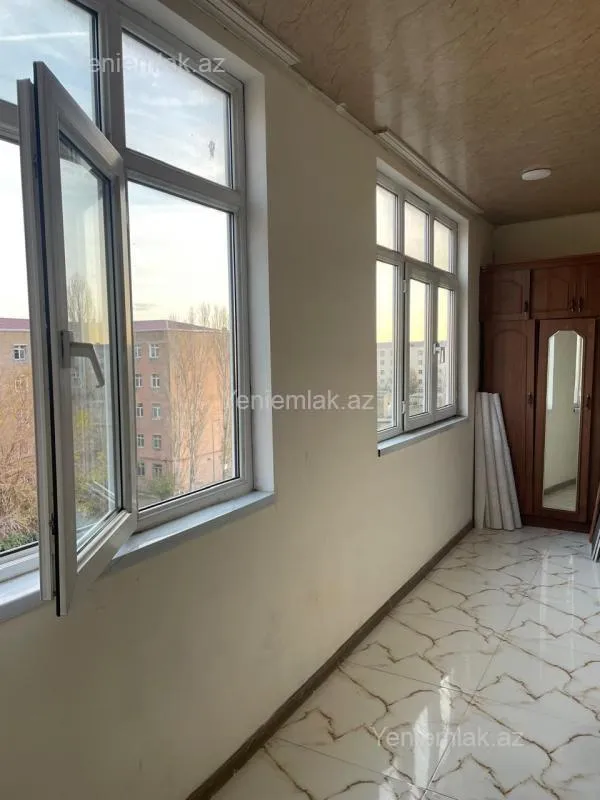 Satılır 2 otaqlı köhnə tikili 55 m²