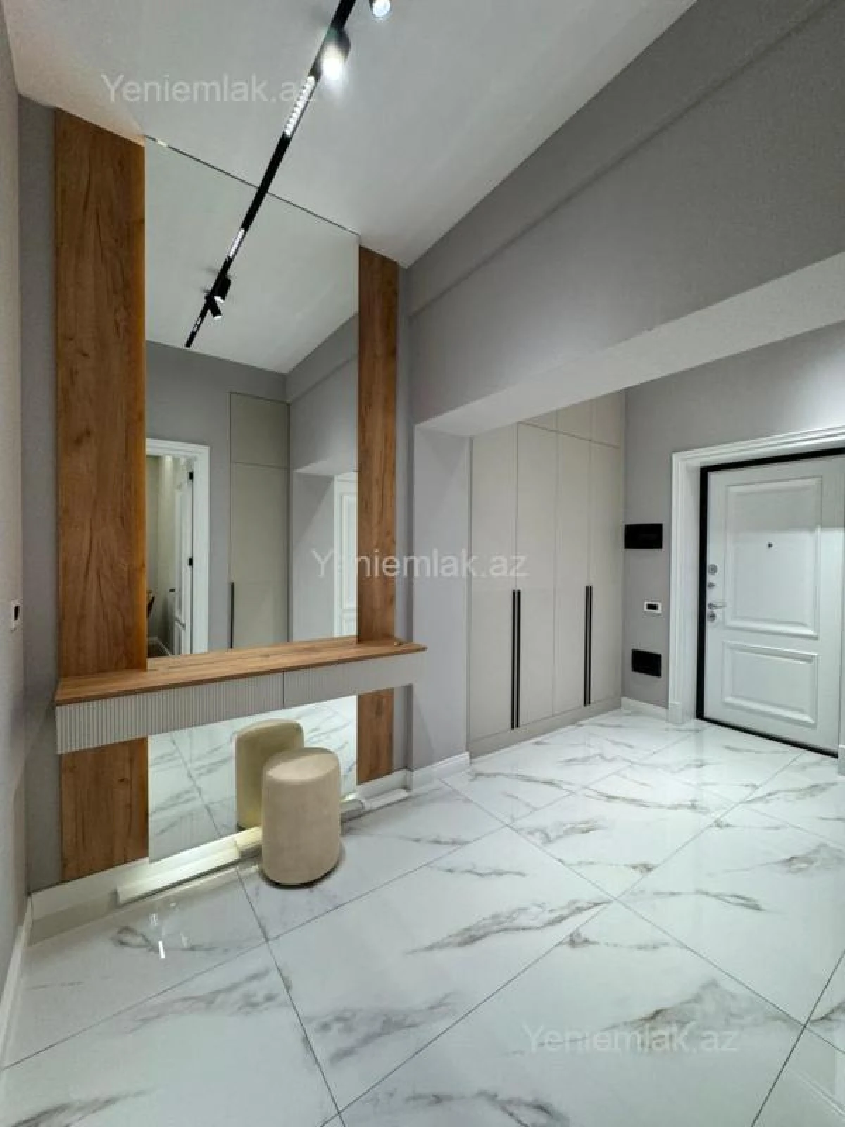 Satılır 2 otaqlı yeni tikili 68 m²