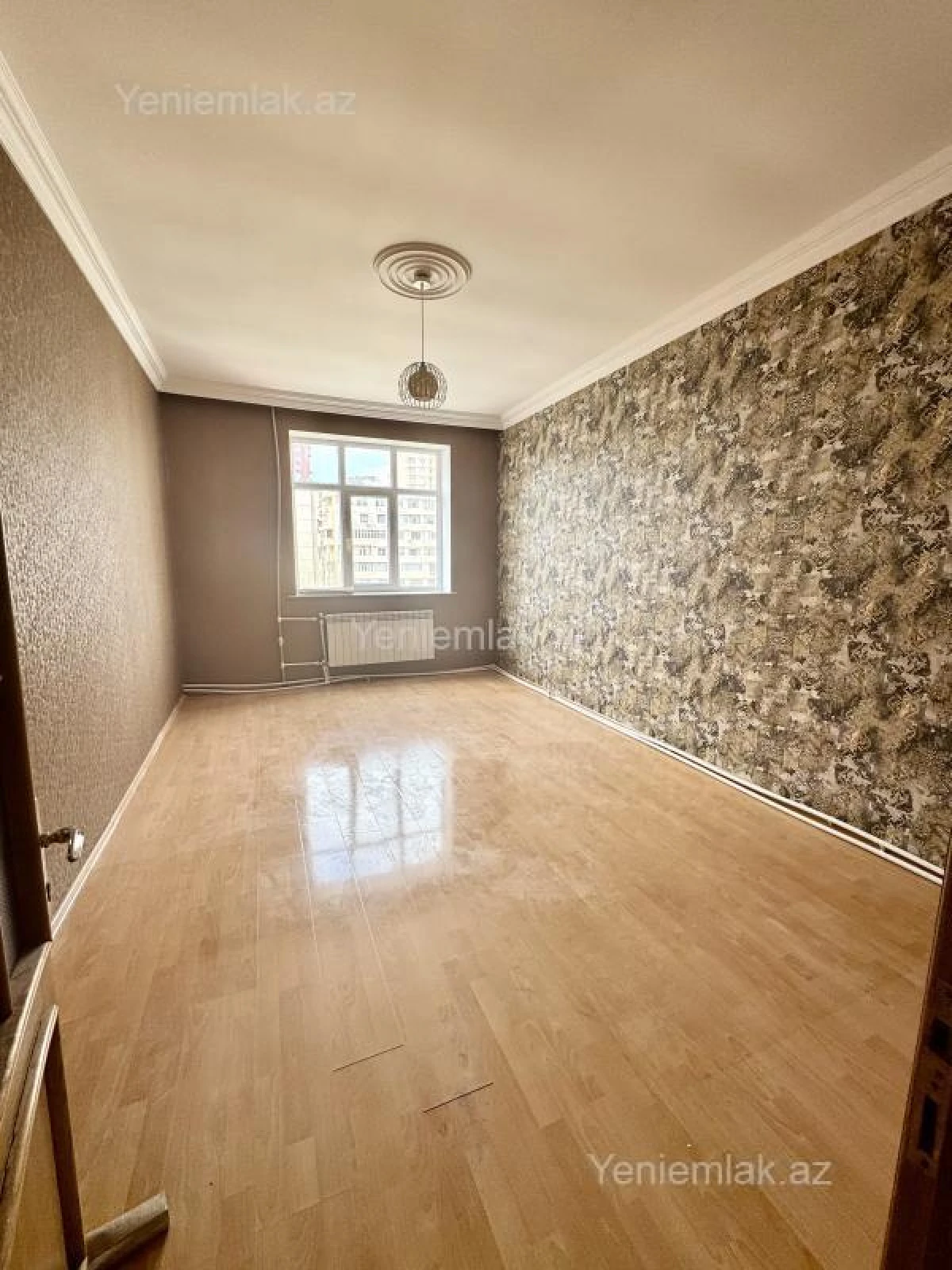 Satılır 3 otaqlı yeni tikili 130 m²