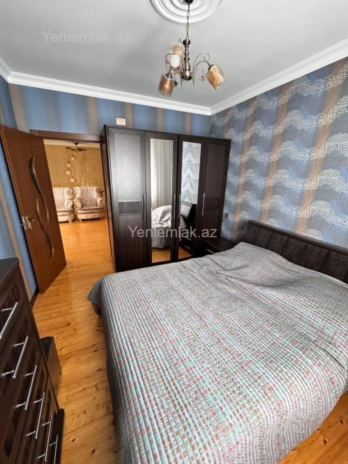 Satılır 6 otaqlı həyət evi 220 m²
