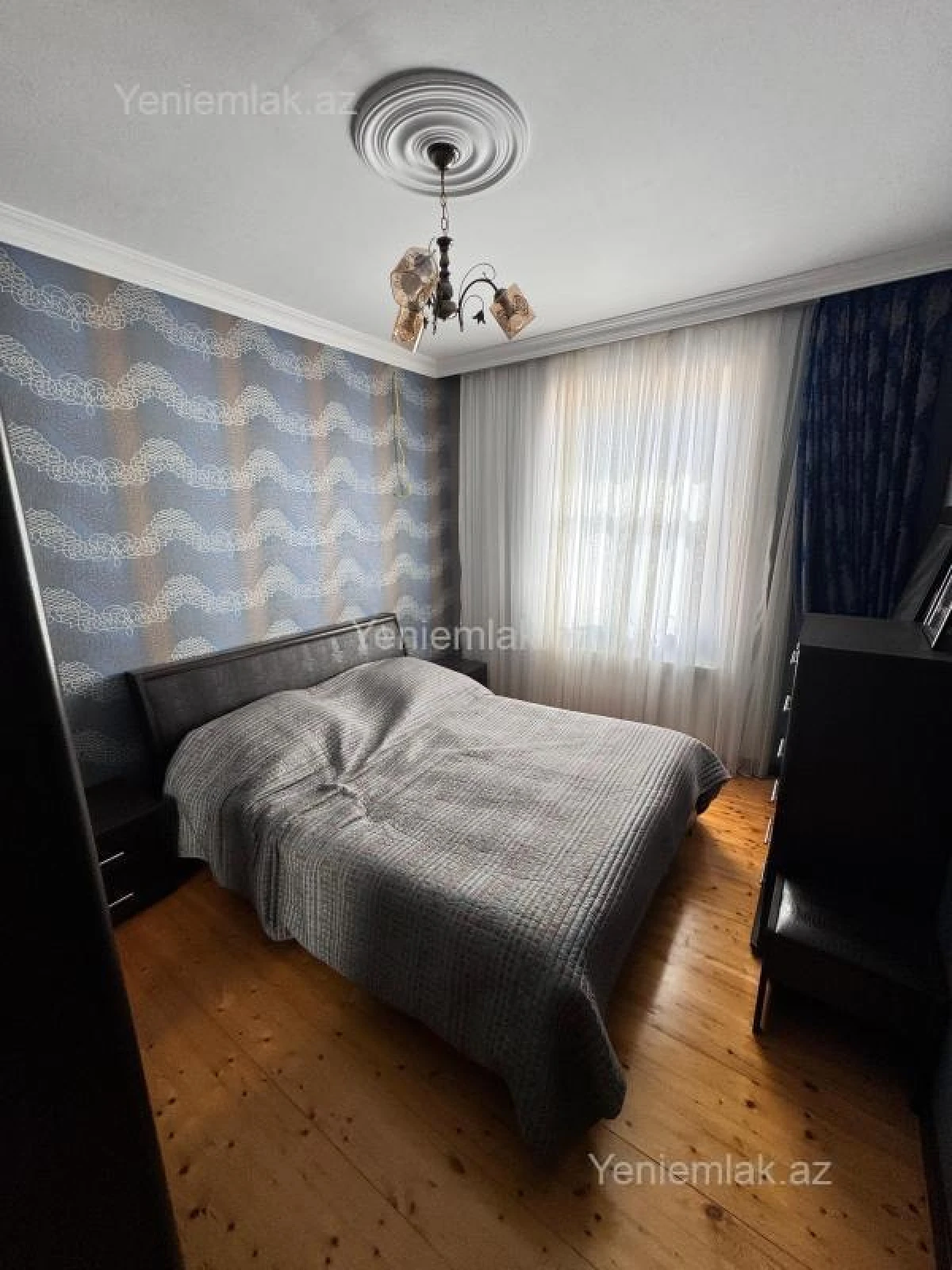 Satılır 6 otaqlı həyət evi 220 m²
