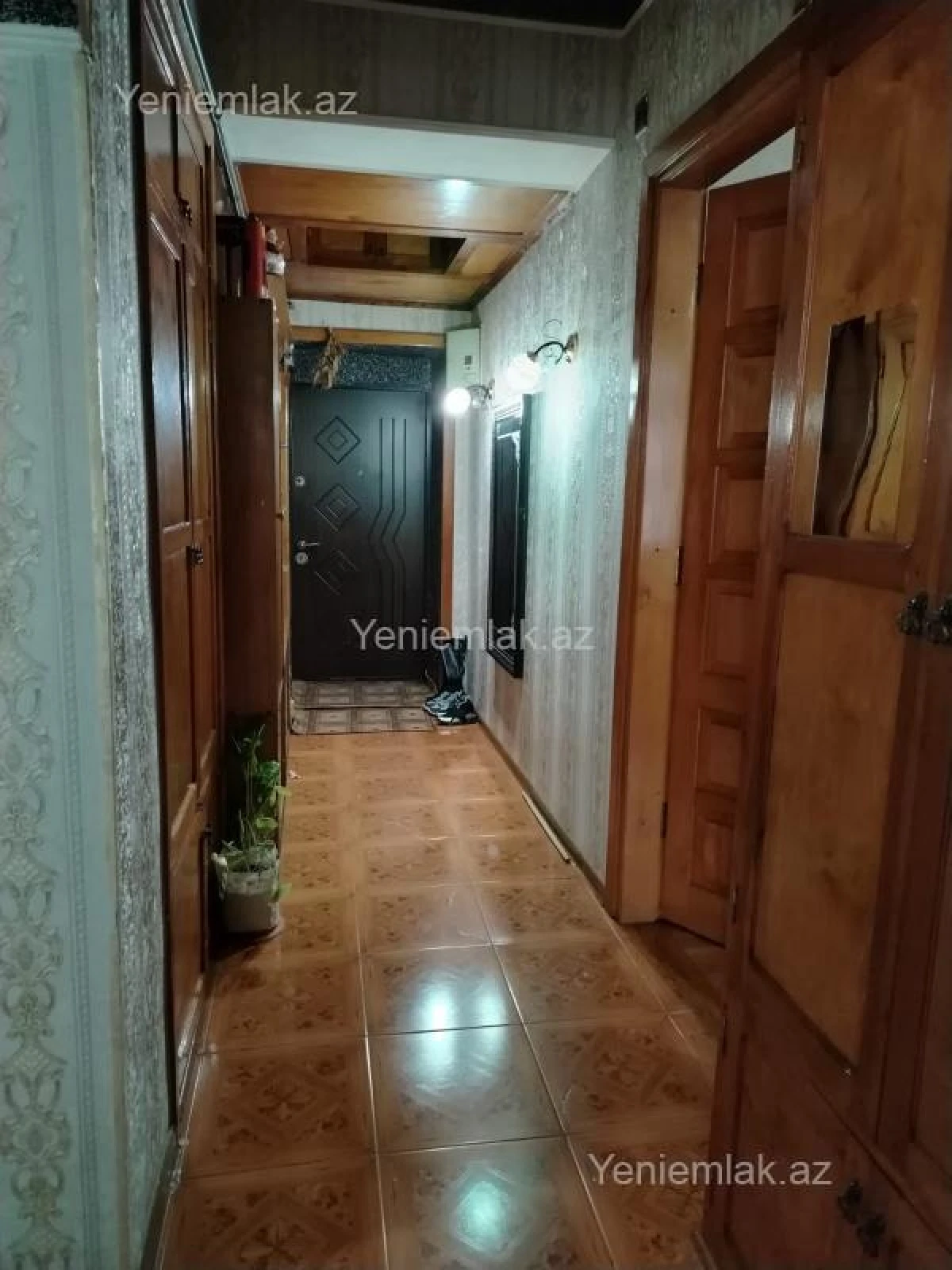Satılır 3 otaqlı köhnə tikili 85 m²