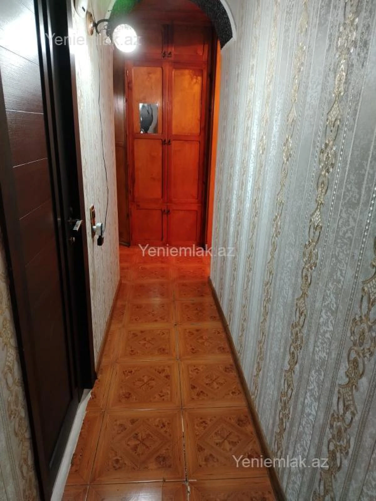 Satılır 3 otaqlı köhnə tikili 85 m²