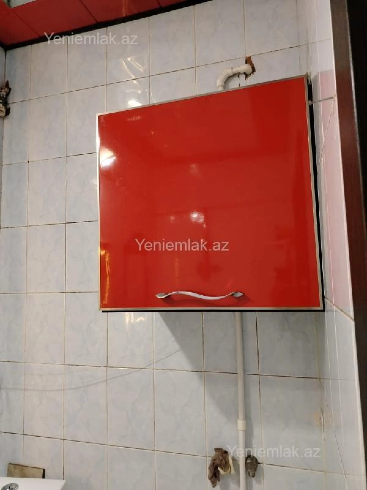 Satılır 3 otaqlı köhnə tikili 85 m²