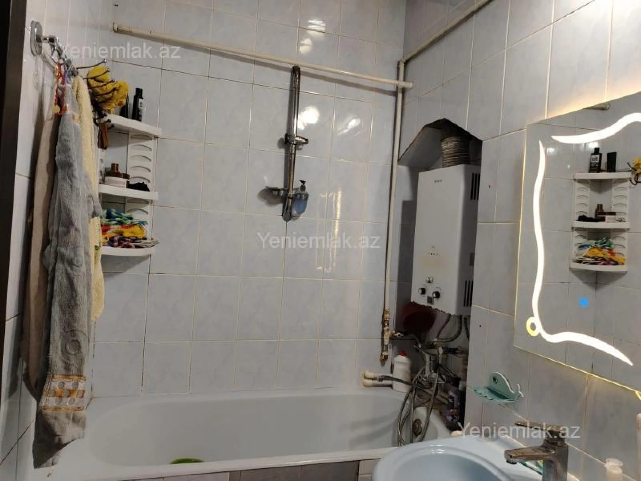 Satılır 3 otaqlı köhnə tikili 85 m²