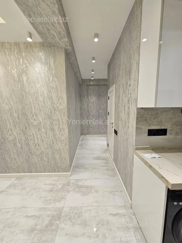 Satılır 2 otaqlı yeni tikili 98 m²