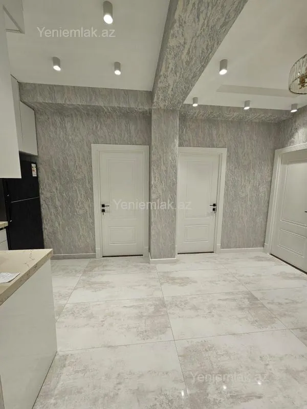 Satılır 2 otaqlı yeni tikili 98 m²