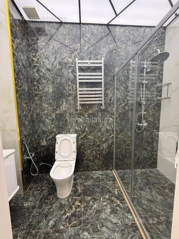 Satılır 3 otaqlı yeni tikili 126 m²