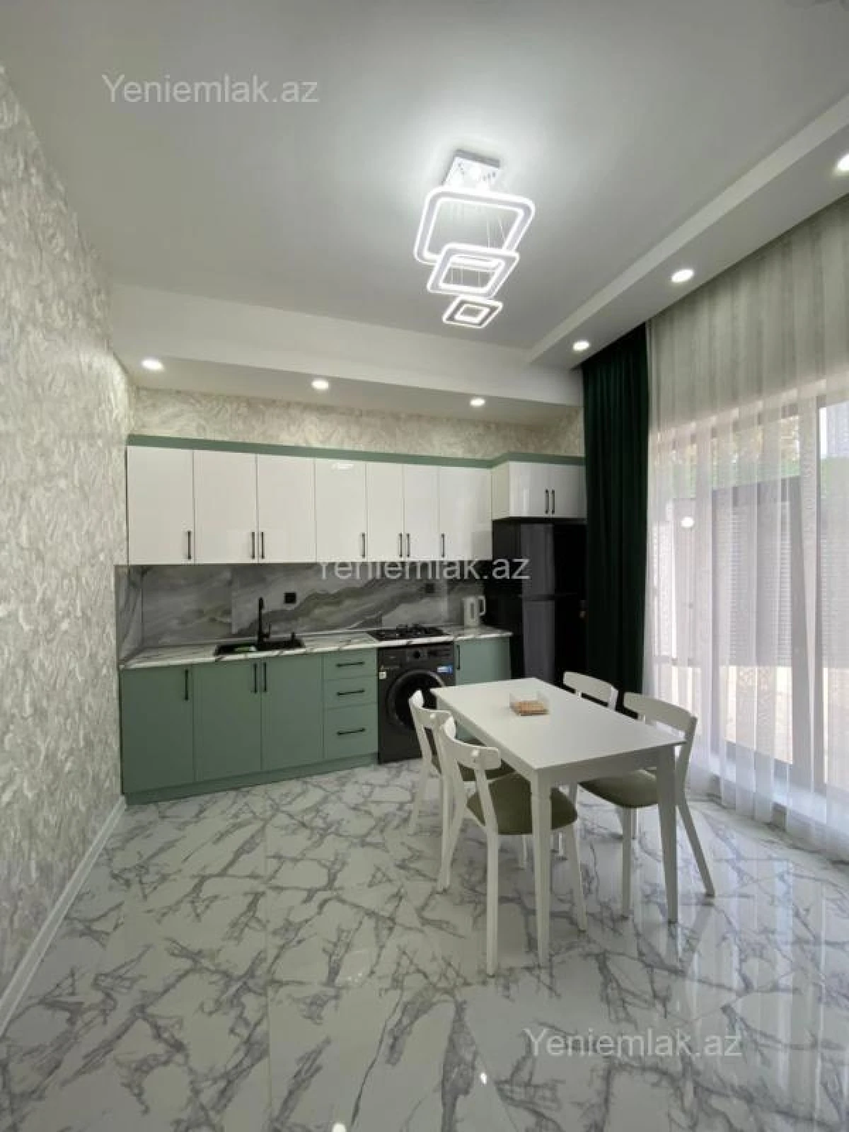 Satılır 4 otaqlı həyət evi 150 m²