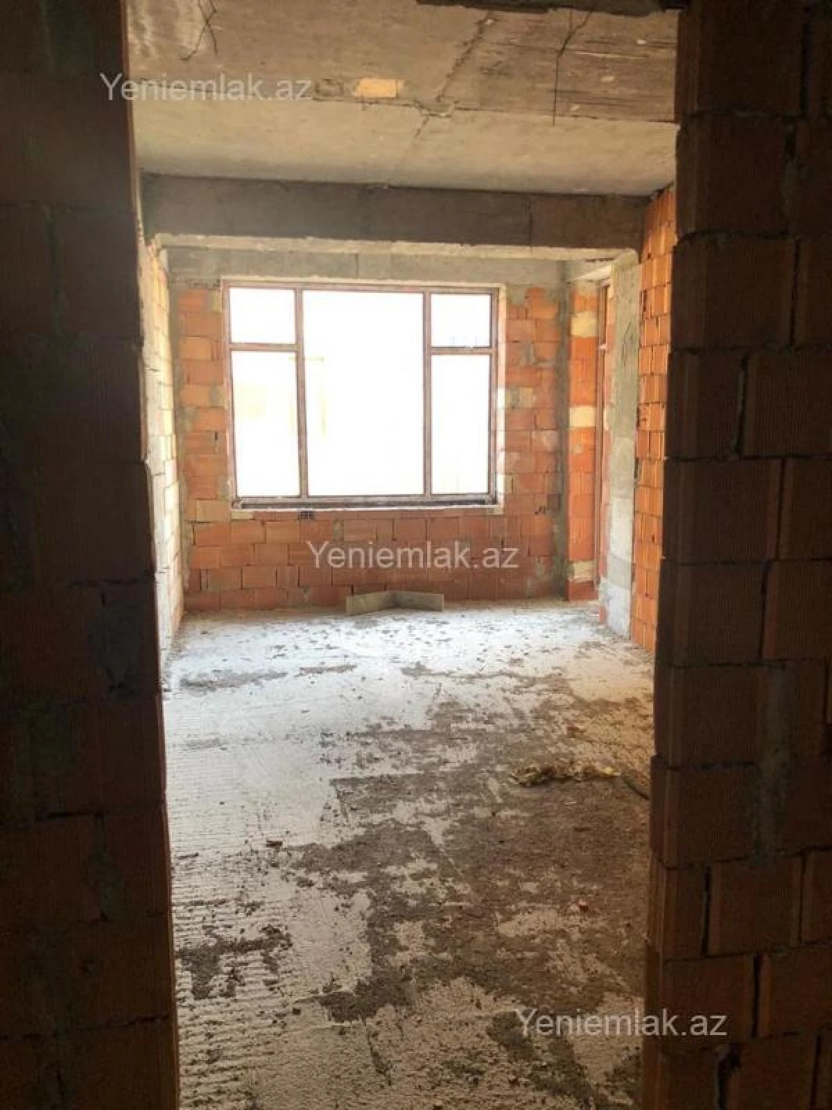 Satılır 2 otaqlı yeni tikili 72 m²