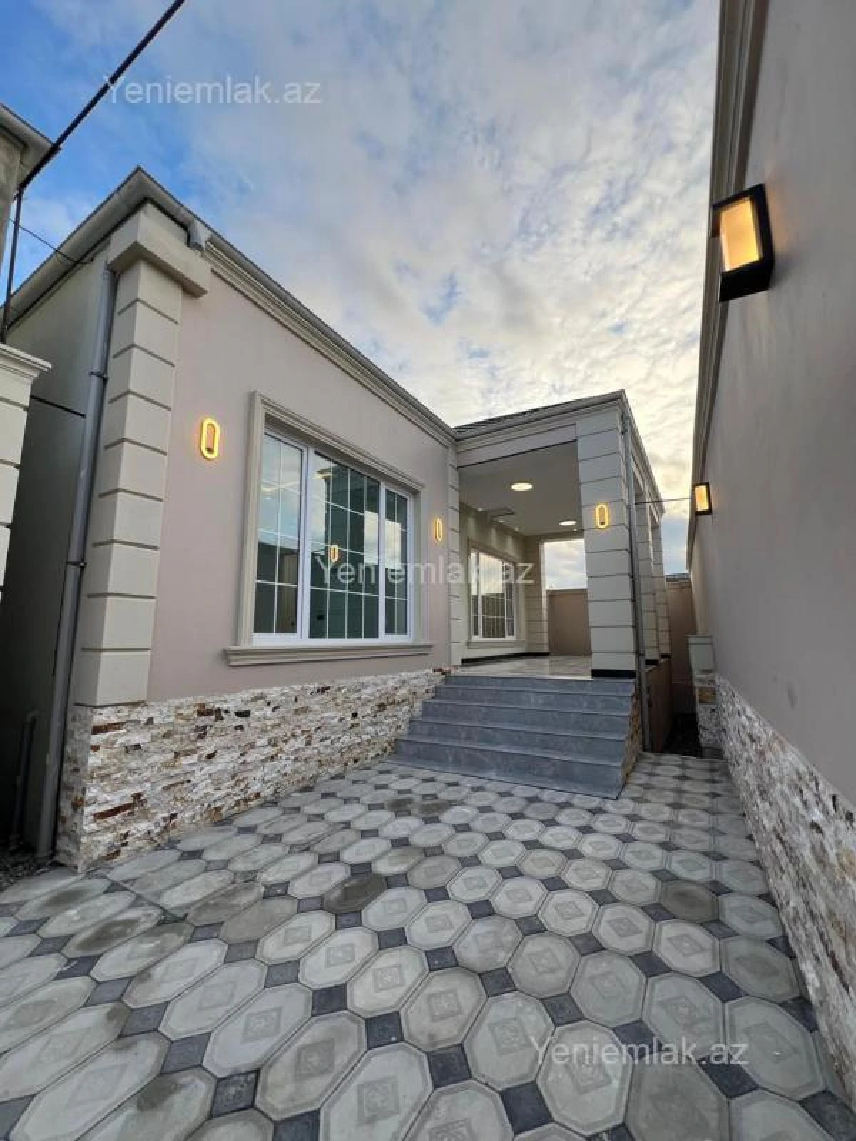 Satılır 3 otaqlı həyət evi 130 m²