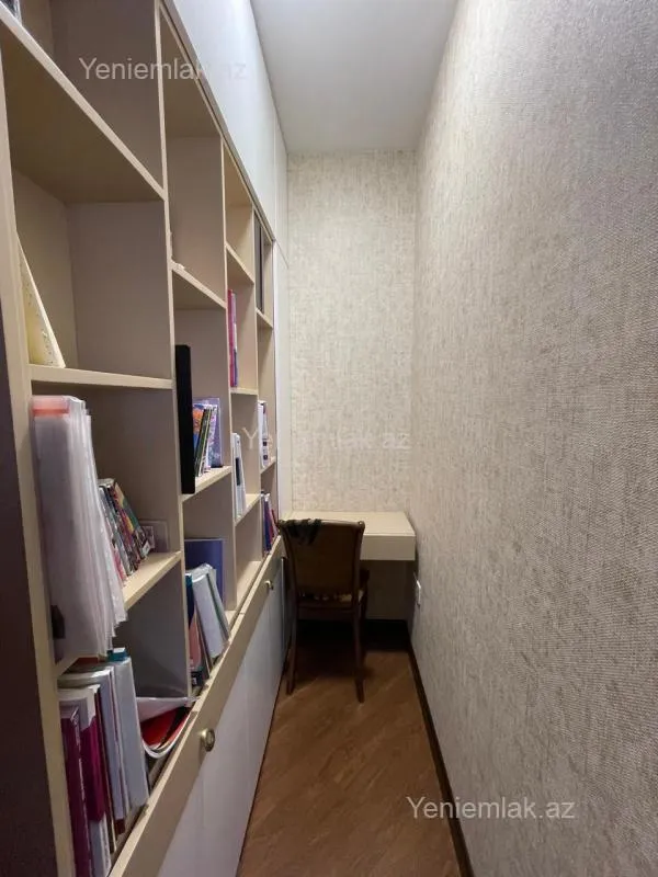 Satılır 6 otaqlı yeni tikili 230 m²