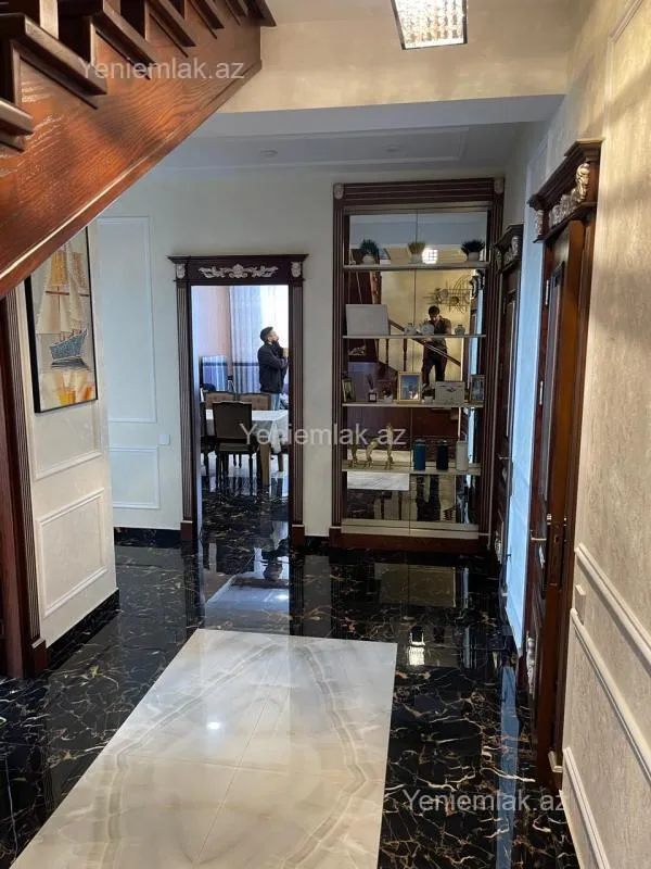 Satılır 6 otaqlı yeni tikili 230 m²