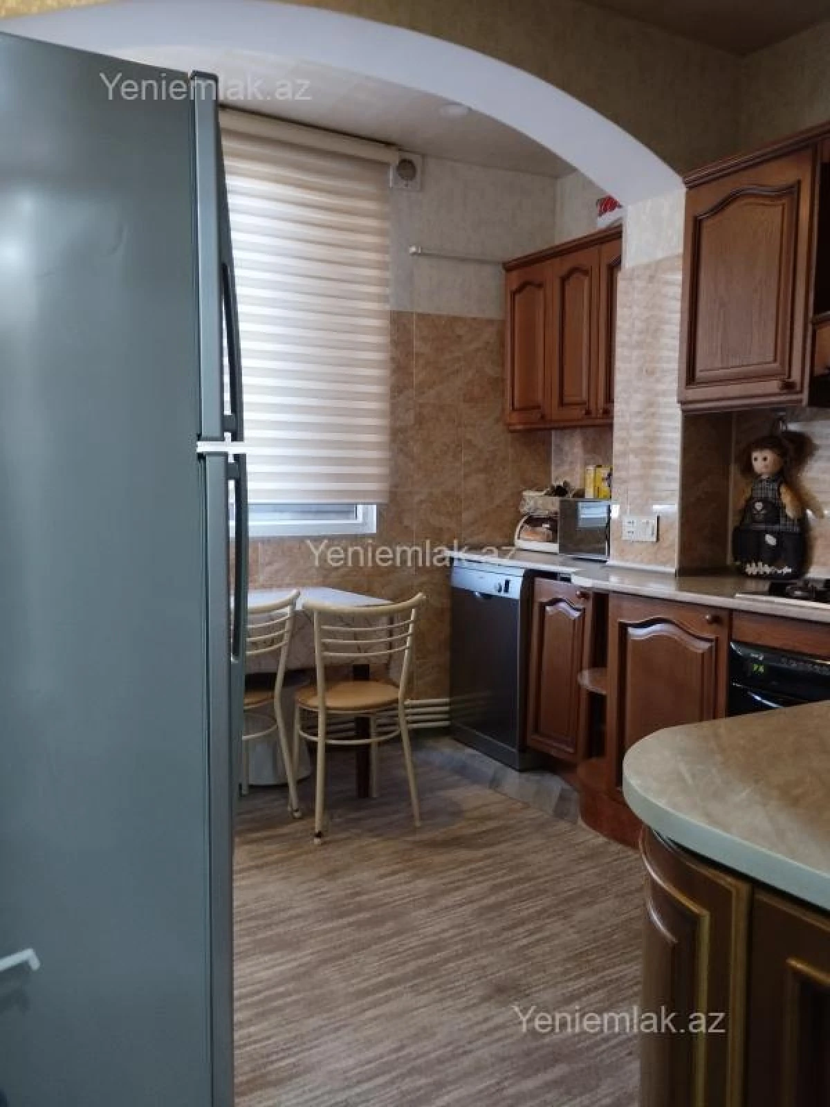 Satılır 4 otaqlı köhnə tikili 110 m²