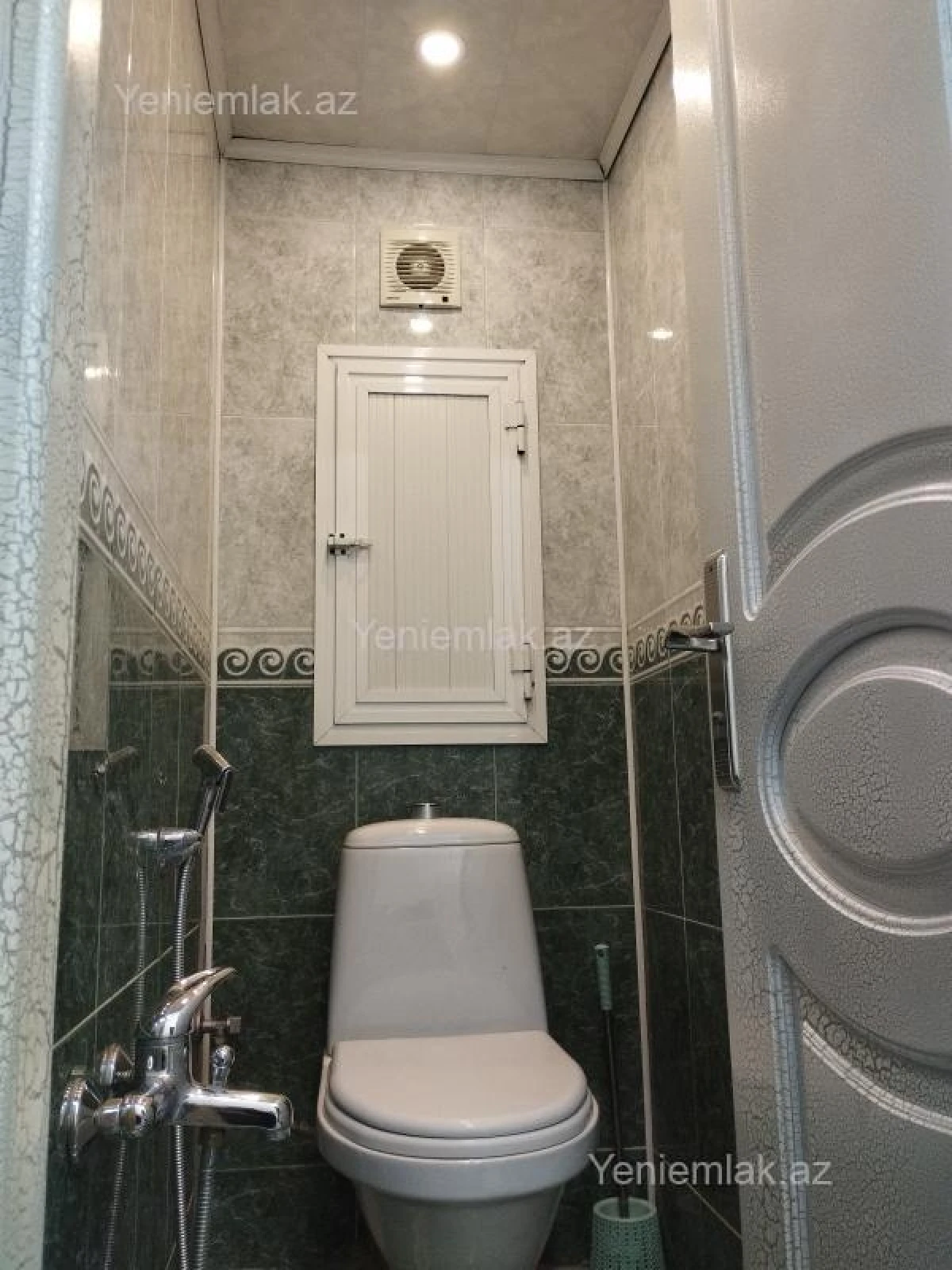 Satılır 4 otaqlı köhnə tikili 110 m²