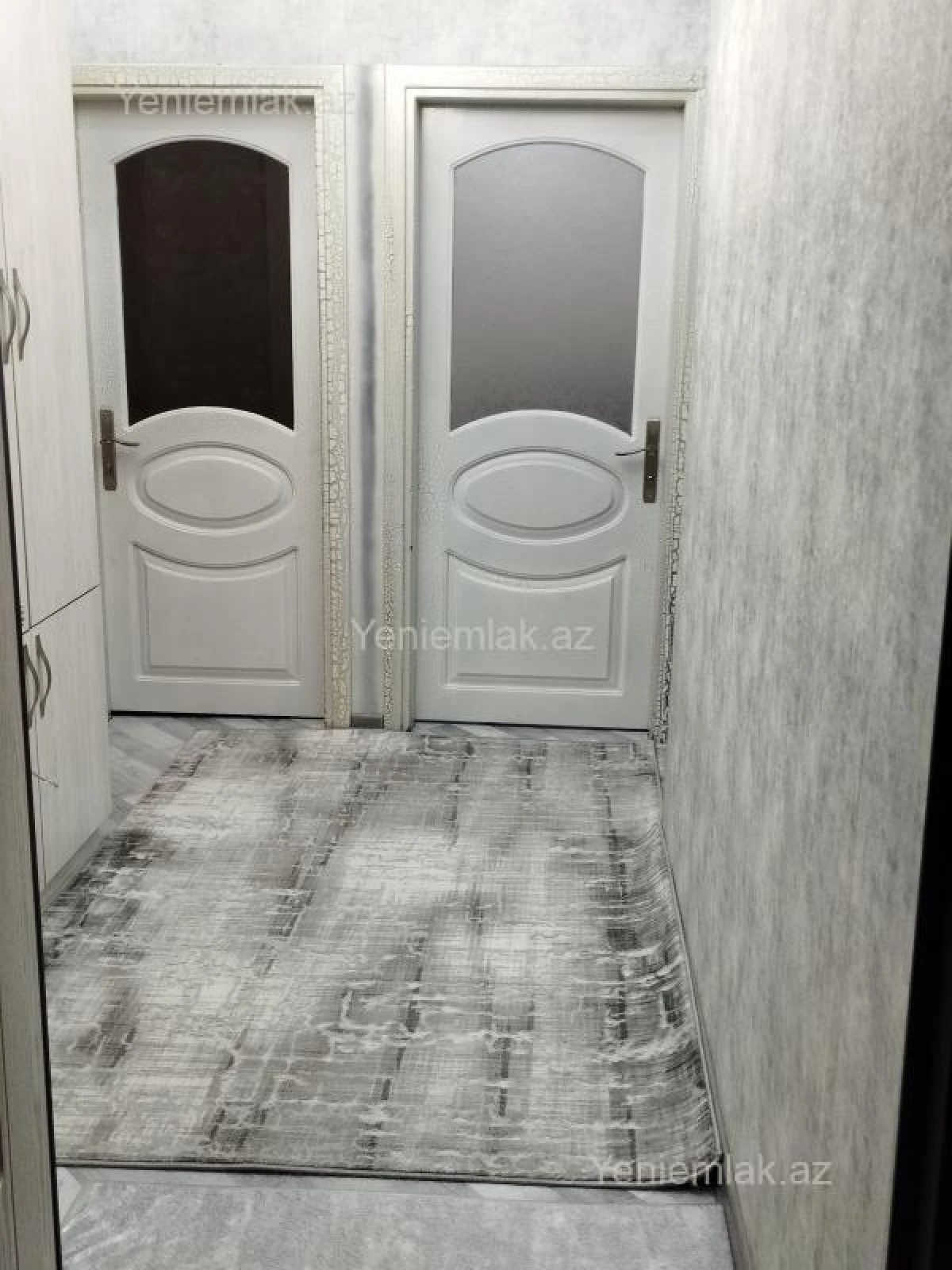 Satılır 4 otaqlı köhnə tikili 110 m²