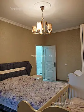 Satılır 4 otaqlı köhnə tikili 110 m²