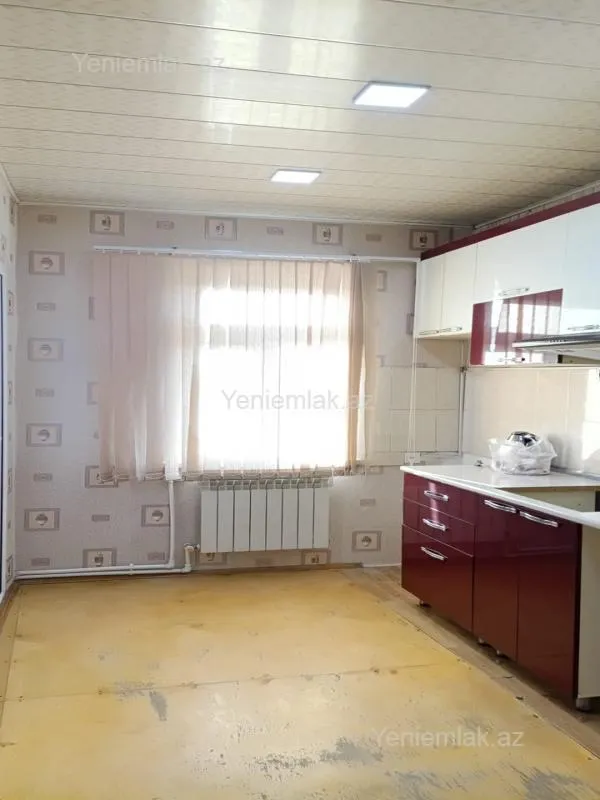 Satılır 2 otaqlı köhnə tikili 56 m²
