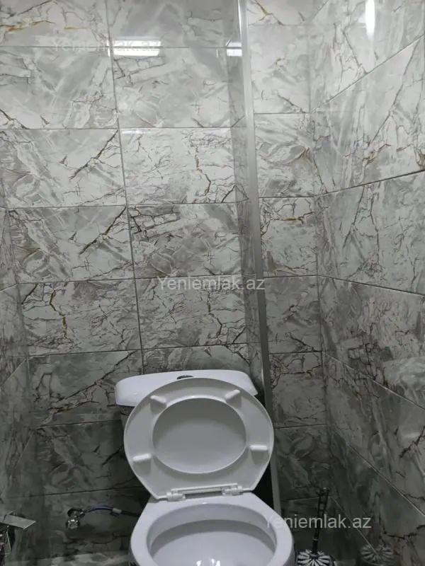 Satılır 2 otaqlı köhnə tikili 56 m²