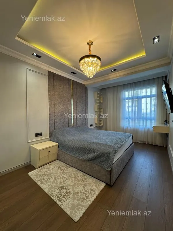 Satılır 4 otaqlı yeni tikili 235 m²